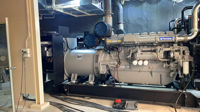 2 groupes électrogènes de secours de 1250 kVA pour un centre commercial en Thaïlande